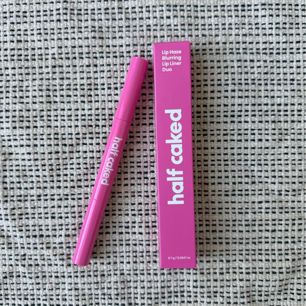 Half Caked lip haze blurring lip liner duo